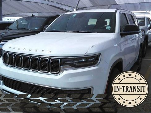 Used 2024 Jeep Wagoneer Series II w/ Flexible Seating Group image 1