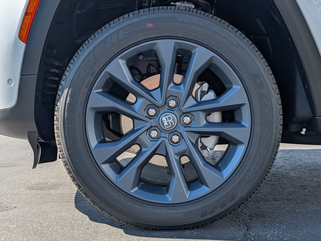 New 2026 Jeep Grand Cherokee Limited AWD/4WD image 4