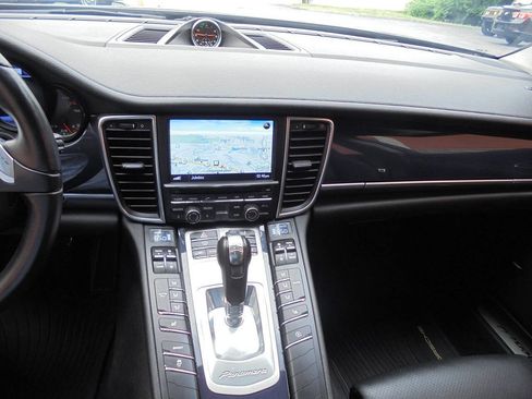 Used 2015 Porsche Panamera 4 AWD/4WD image 13