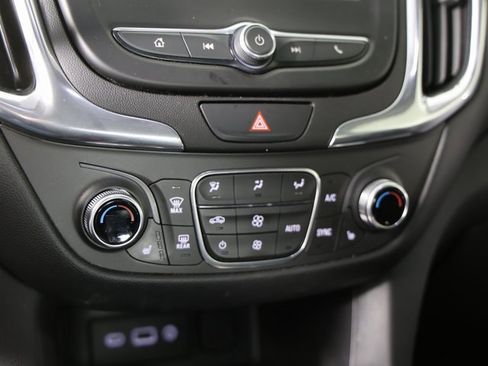 Used 2019 Chevrolet Equinox LT image 13