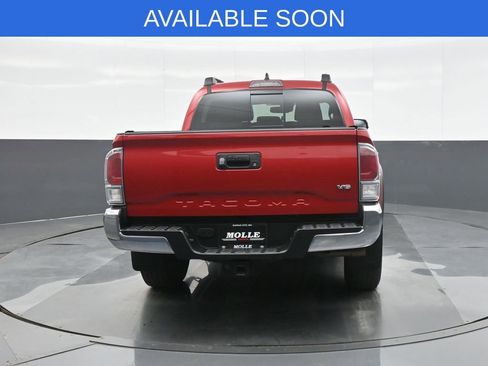 Used 2020 Toyota Tacoma TRD Off-Road image 6