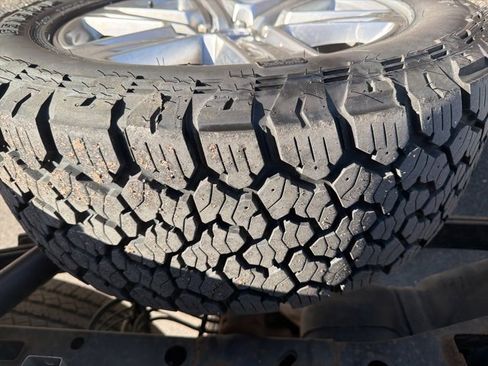 Used 2019 Ford F150 Lariat w/ Equipment Group 502A Luxury image 7