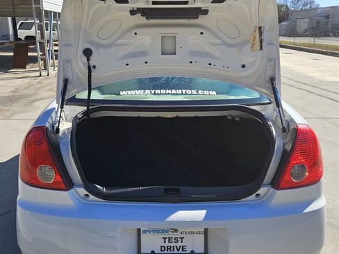 Used 2009 Pontiac G6 Sedan w/ Preferred Package image 10