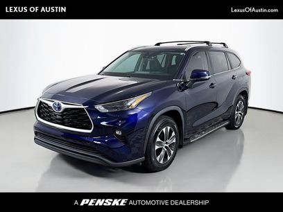 Used 2023 Toyota Highlander XLE