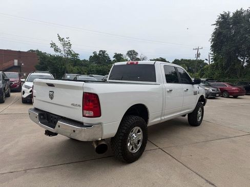 Used 2018 RAM 2500 SLT AWD/4WD image 5