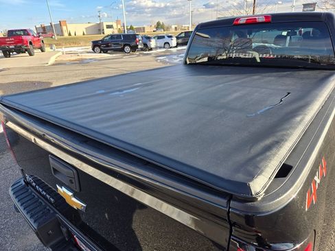 Used 2018 Chevrolet Silverado 1500 Custom w/ Custom Value Package image 8