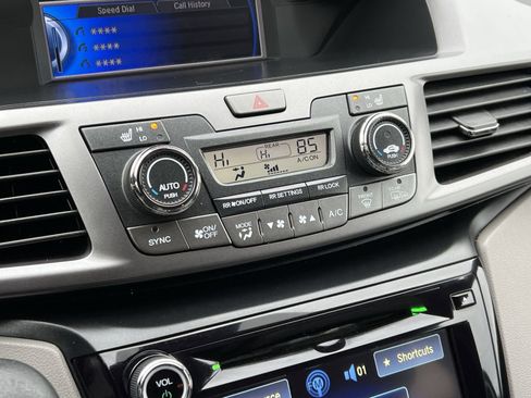 Used 2014 Honda Odyssey EX-L image 19