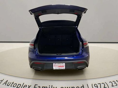 Used 2022 Porsche Macan AWD/4WD image 92