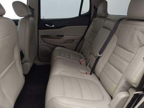 Used 2017 GMC Acadia Denali w/ Technology Package FWD image 18