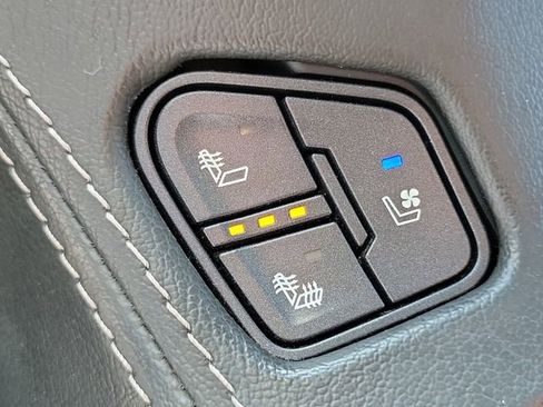 Used 2020 Chevrolet Tahoe Premier AWD/4WD image 20
