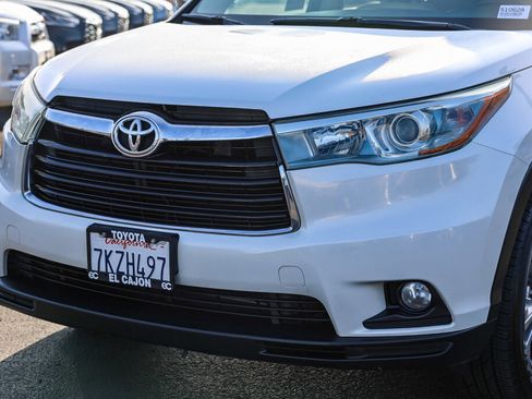 Used 2015 Toyota Highlander XLE image 24