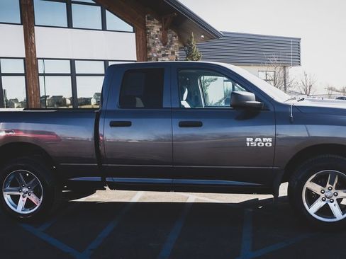 Used 2017 RAM 1500 Express image 23