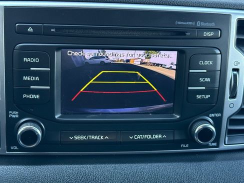 Used 2018 Kia Sportage LX FWD image 25