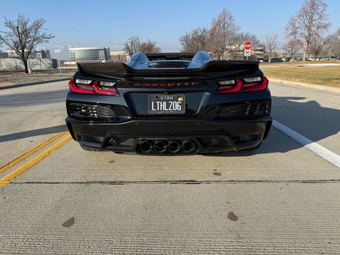 Used 2024 Chevrolet Corvette Z06 w/ Stealth Interior Trim Package image 8