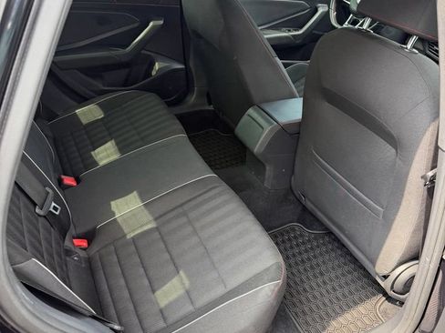 Used 2019 Volkswagen Jetta GLI FWD image 10