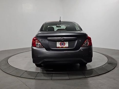 Used 2019 Nissan Versa S image 4