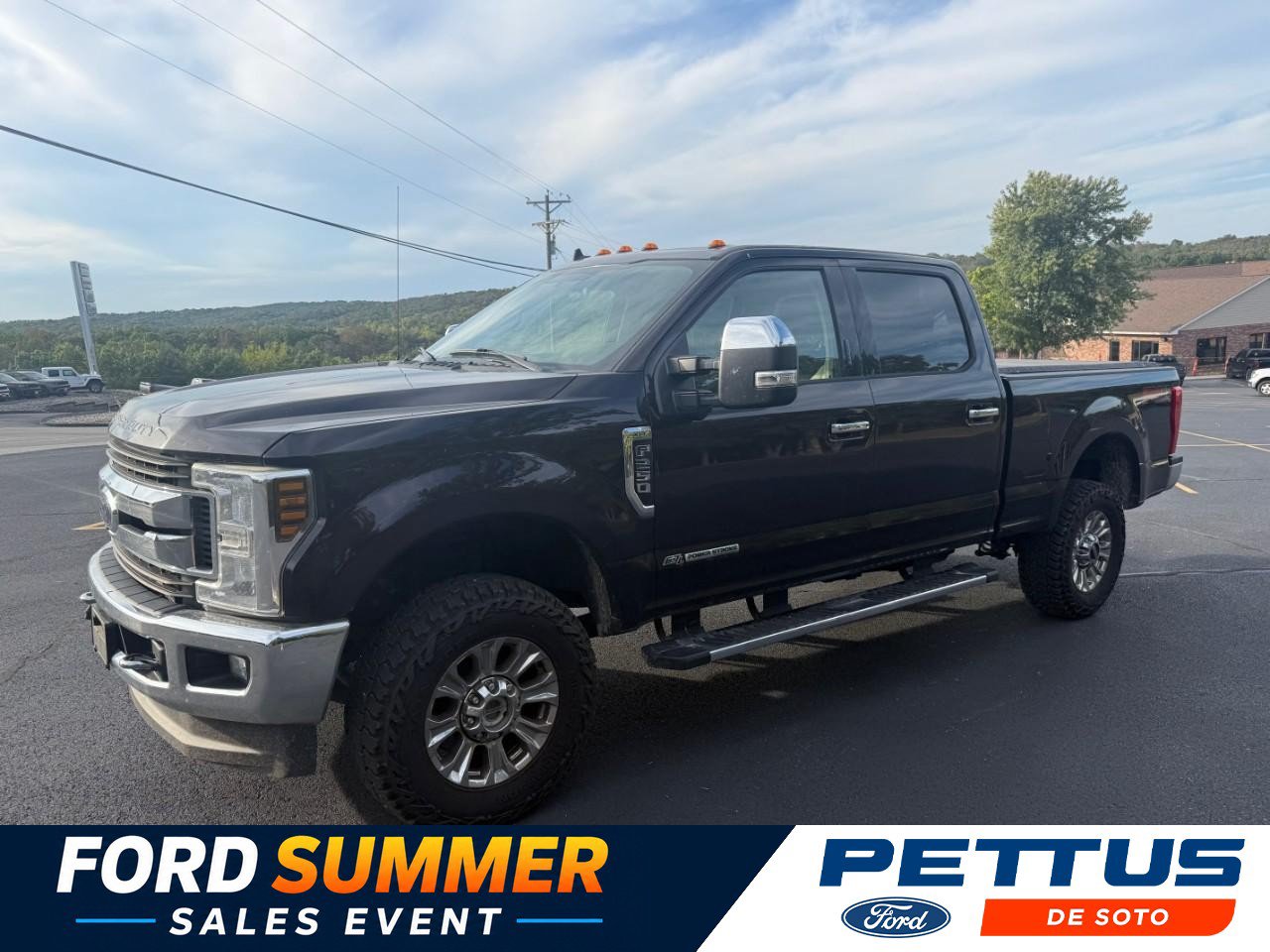 Used 2019 Ford F250 XLT w/ XLT Premium Package AWD/4WD image 1