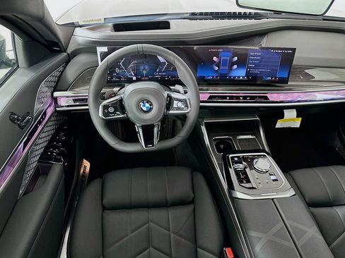 Used 2026 BMW 760i xDrive w/ Executive Package AWD/4WD image 19