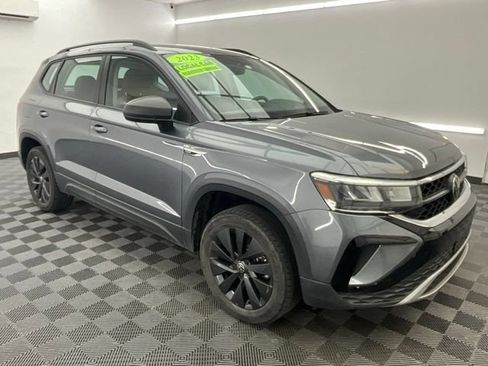 Used 2023 Volkswagen Taos S FWD image 3