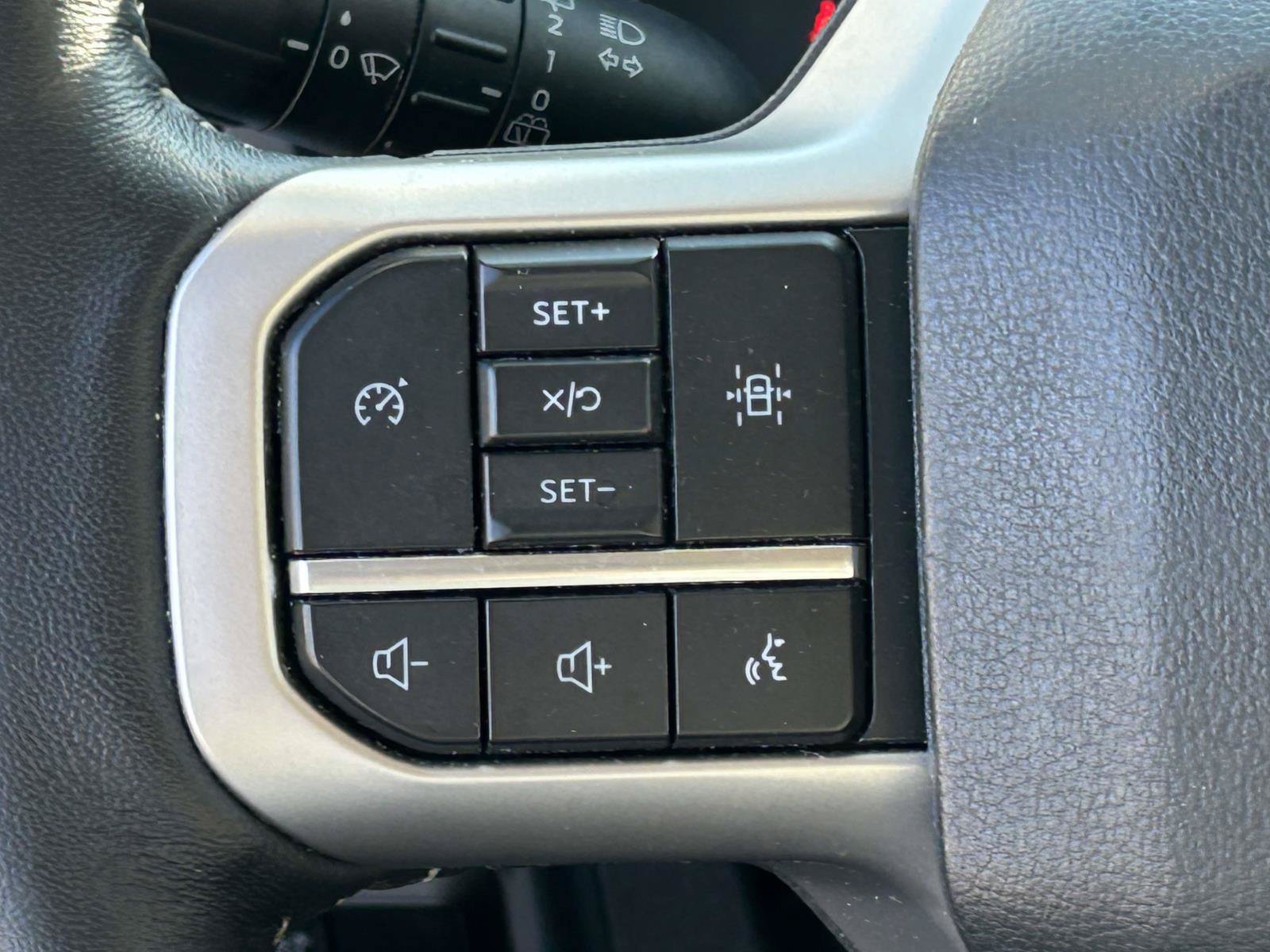 Used 2024 Ford Expedition XLT RWD image 20