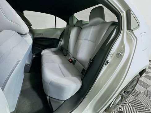 Used 2023 Toyota Corolla SE image 26