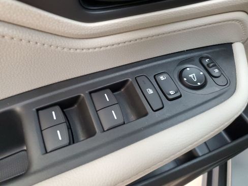 Certified 2025 Honda Odyssey EX-L image 17