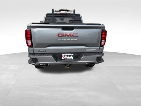 Used 2023 GMC Sierra 1500 Elevation w/ X31 Off-Road Package AWD/4WD image 9