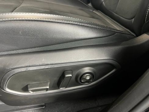 Used 2025 Jeep Grand Cherokee Altitude image 23