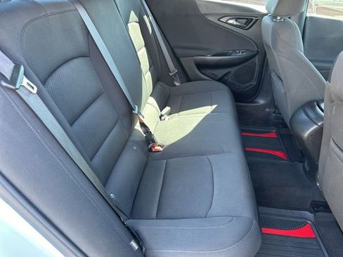 Used 2021 Chevrolet Malibu RS image 24