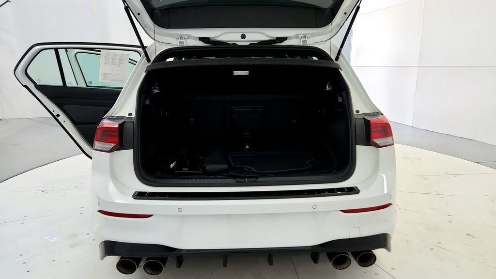 Used 2025 Volkswagen Golf w/ Euro Style Package AWD/4WD image 19