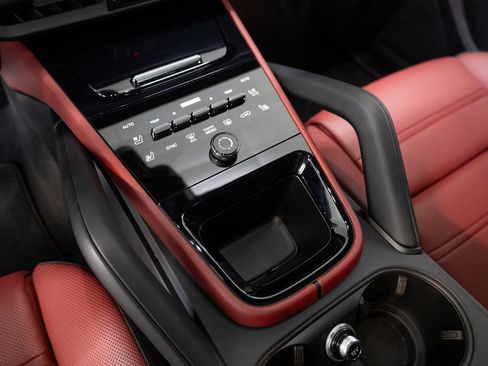 Used 2026 Porsche Cayenne S image 15