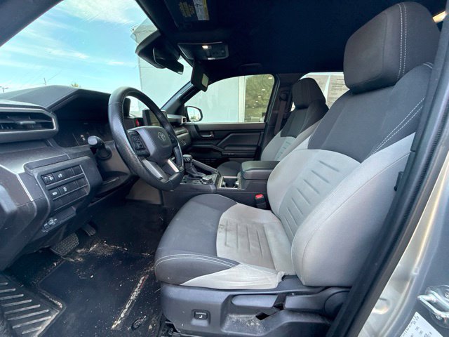 Used 2025 Toyota Tacoma TRD Off-Road AWD/4WD image 13