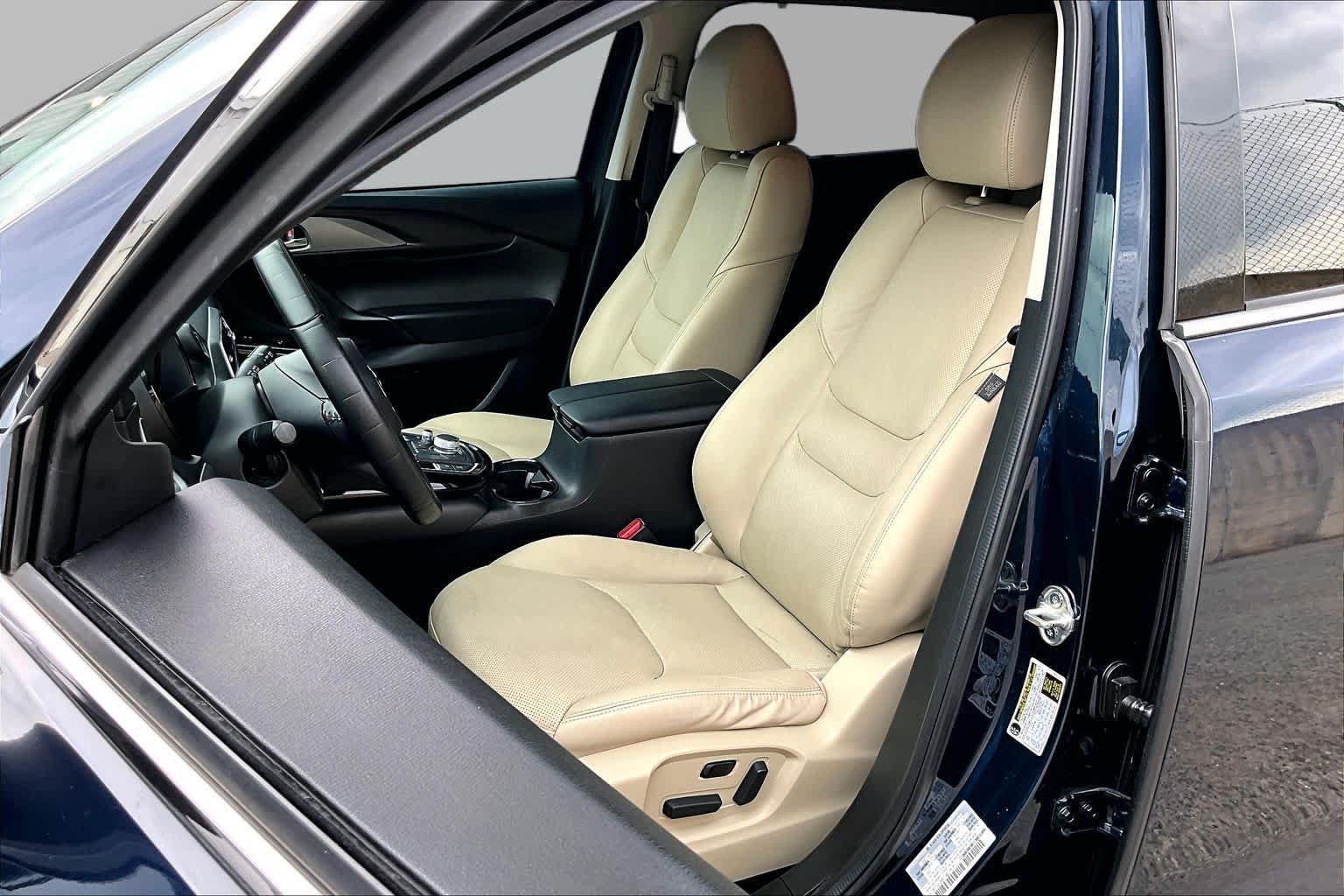 Used 2021 MAZDA CX-9 Touring w/ Touring Premium Package FWD image 10