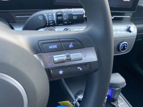 New 2026 Hyundai Kona SE FWD image 19