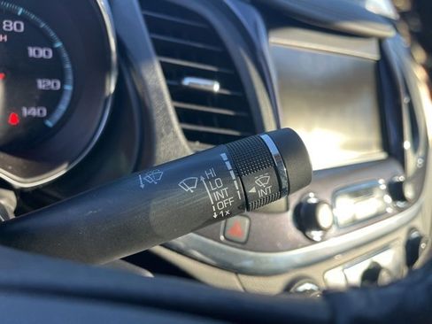 Used 2016 Chevrolet Impala LT w/ Convenience Package image 23