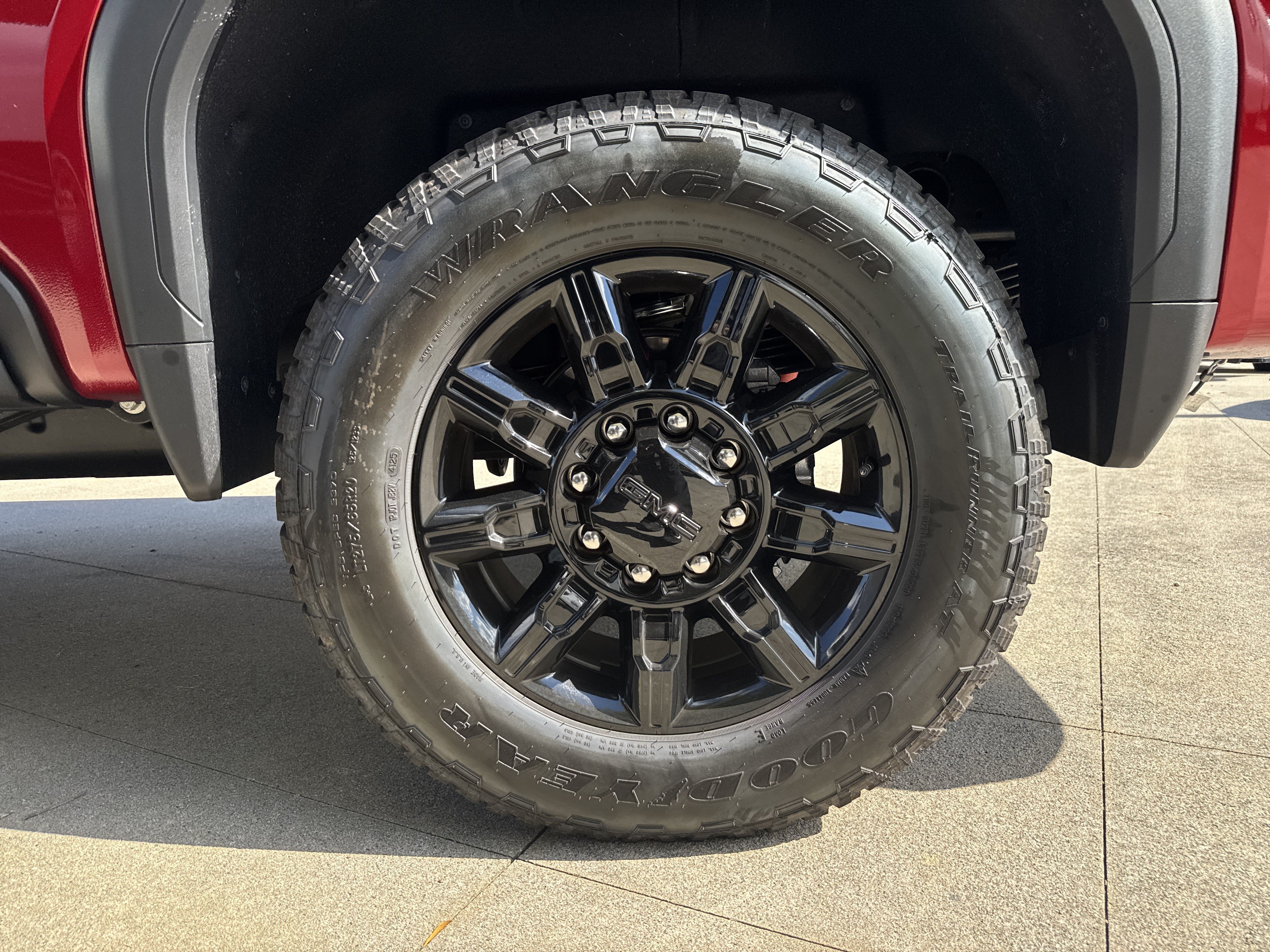Used 2026 GMC Sierra 2500 AT4 w/ AT4 Premium Plus Package AWD/4WD image 18