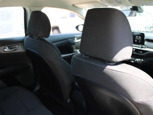 Used 2020 Kia Forte LXS FWD image 10