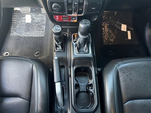 Used 2022 Jeep Wrangler Unlimited Rubicon 4xe w/ Cold Weather Group image 6