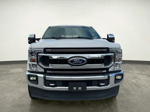 Certified 2020 Ford F250 XLT w/ XLT Premium Package AWD/4WD image 12