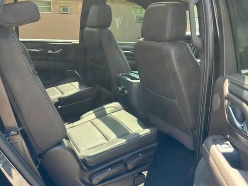 Used 2021 GMC Yukon Denali w/ Denali Premium Package AWD/4WD image 14