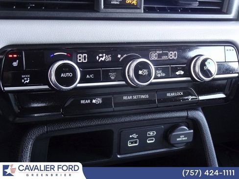 Used 2025 Honda Pilot Touring image 33