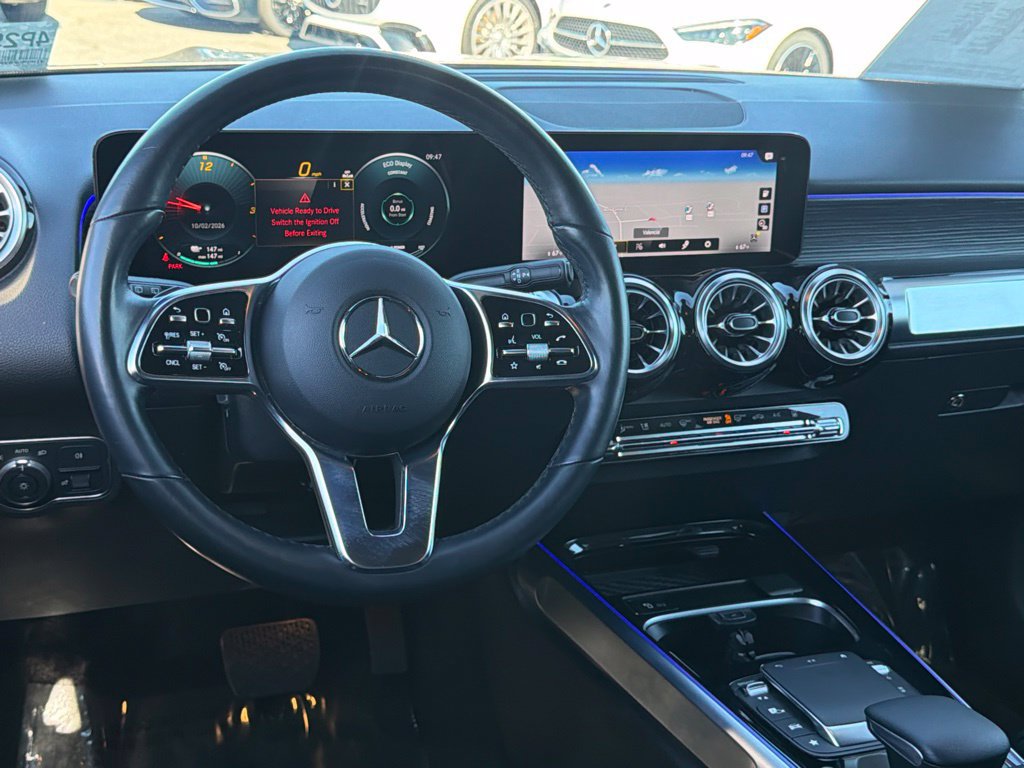 Used 2023 Mercedes-Benz EQB 300 4MATIC image 30