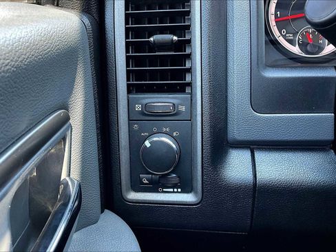 Used 2018 RAM 1500 Tradesman w/ Power & Remote Entry Group image 29