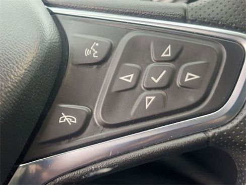 Used 2024 Chevrolet Malibu LT image 19