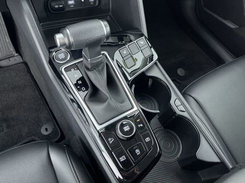 Used 2025 Kia Sportage EX image 31