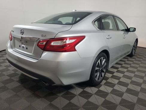 Used 2017 Nissan Altima 2.5 SV image 6