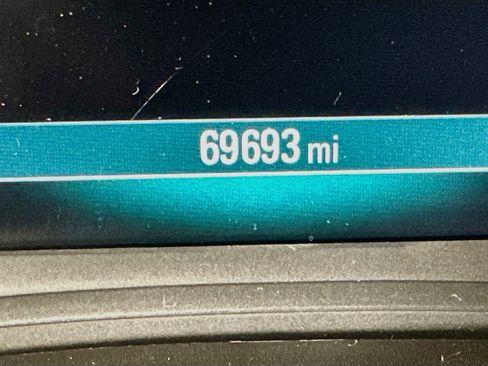 Used 2018 Buick Encore FWD image 19