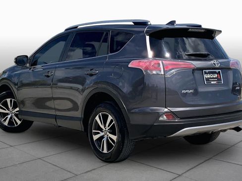 Used 2018 Toyota RAV4 XLE w/ Plus Extra Value Package FWD image 12