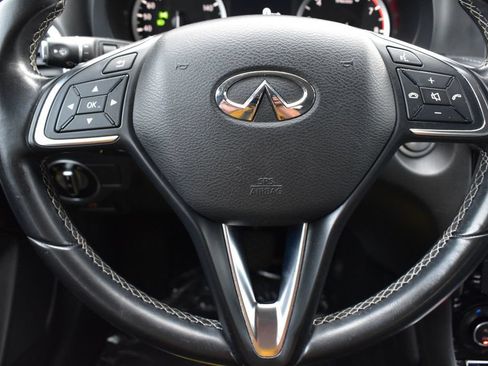 Used 2017 INFINITI QX30 AWD image 15