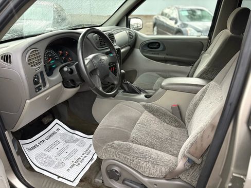 Used 2002 Chevrolet TrailBlazer LS w/ Preferred Equipment Group image 9